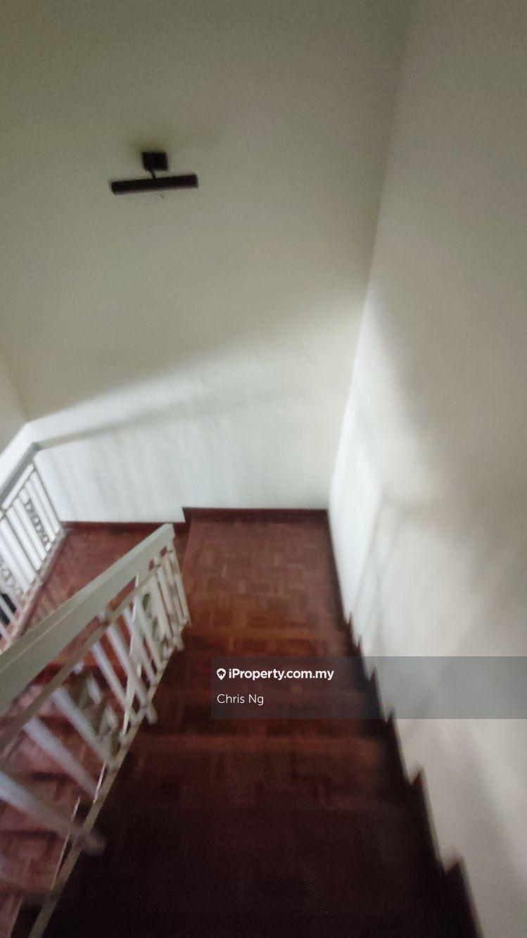 Rumah Berangkai 2 Tingkat untuk Dijual di Kota Kemuning, Shah Alam oleh Chris Ng - iProperty.com.my
