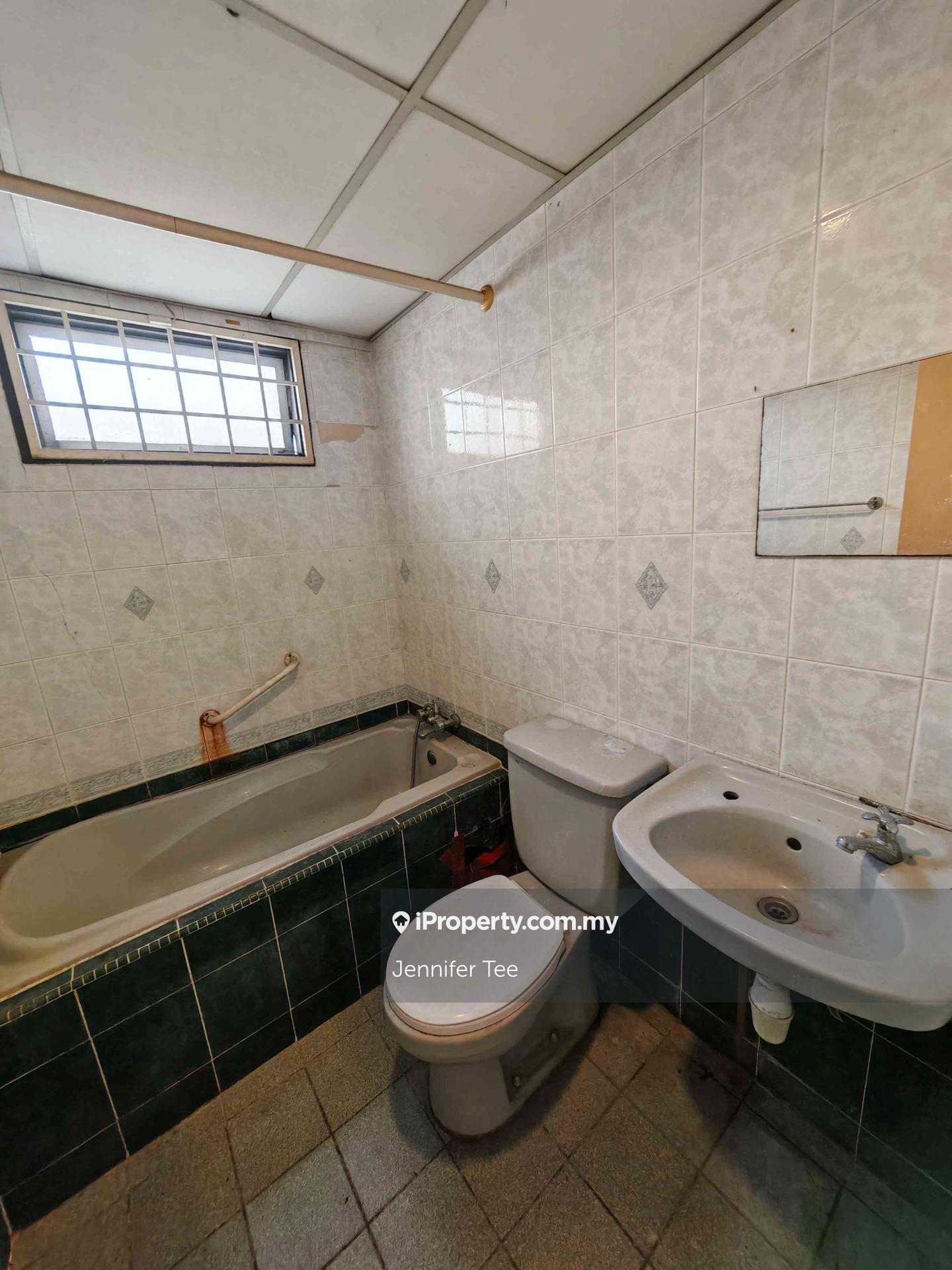 Pangsapuri untuk Dijual di Sri Intan 2 oleh Jennifer Tee - iProperty.com.my