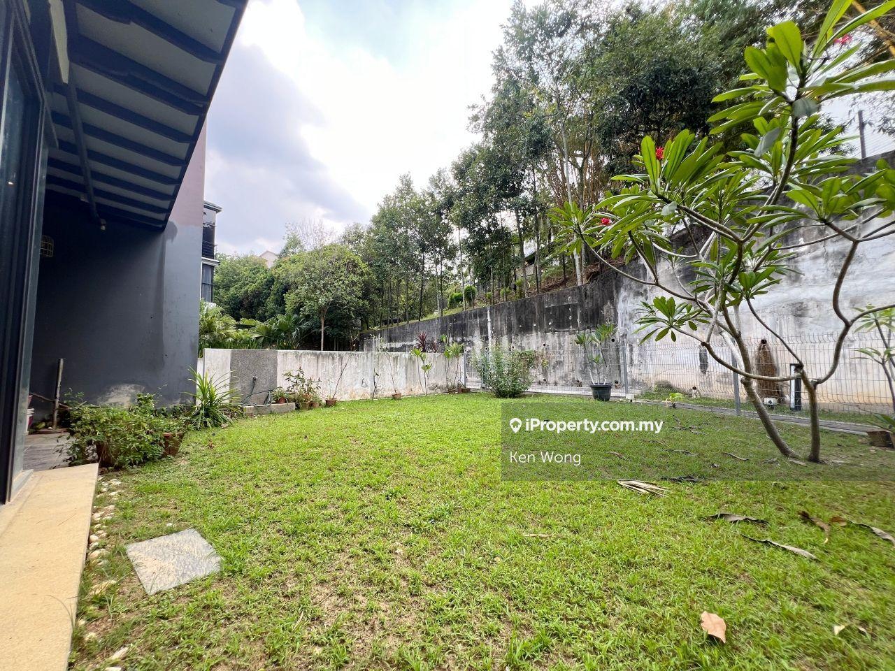 Rumah Berangkai 3 Tingkat untuk Dijual di Mines Resort City, Seri Kembangan oleh Ken Wong - iProperty.com.my