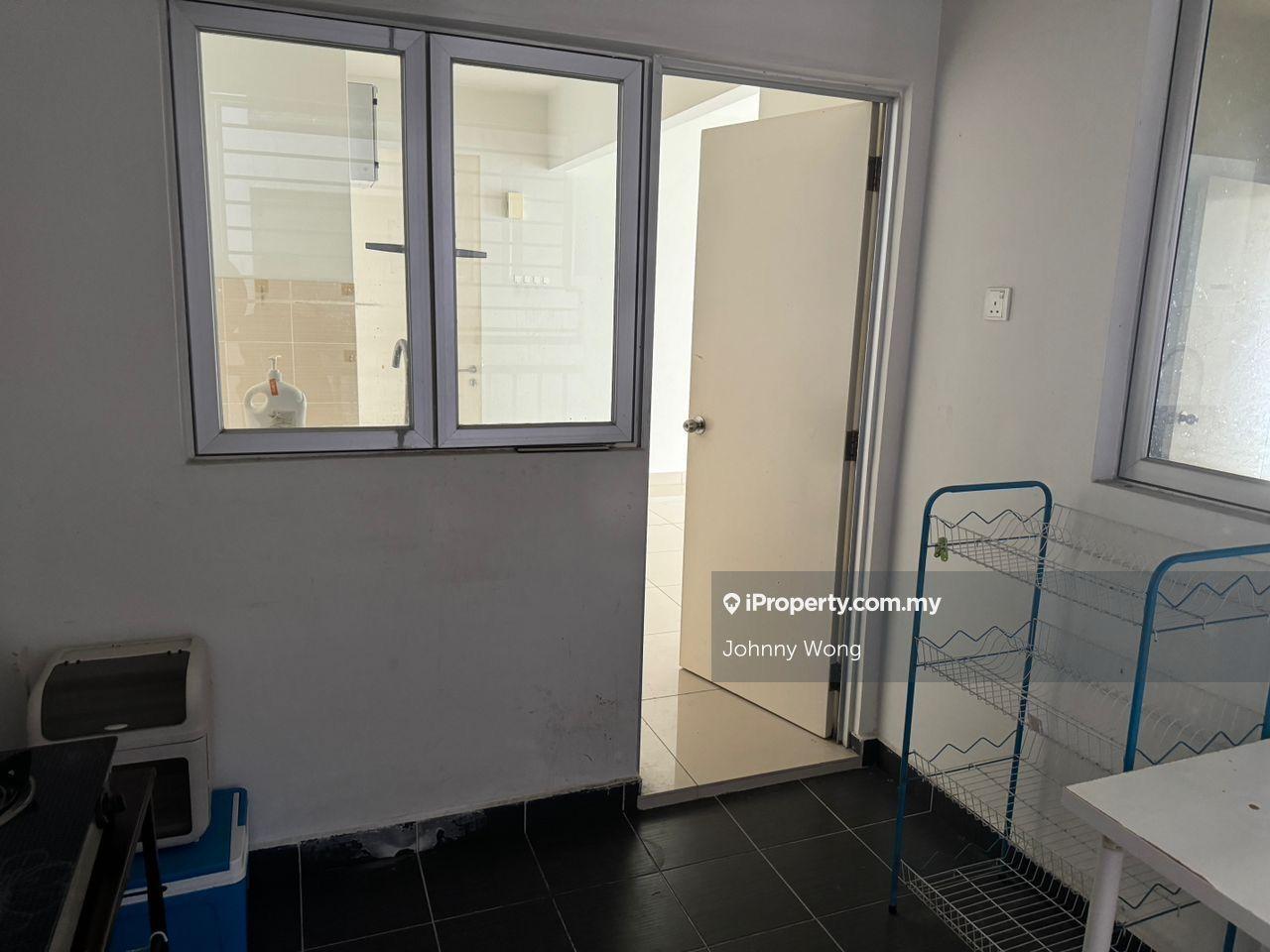 Service Residence for Sale in Maxim Residences by Johnny Wong - iProperty.com.my