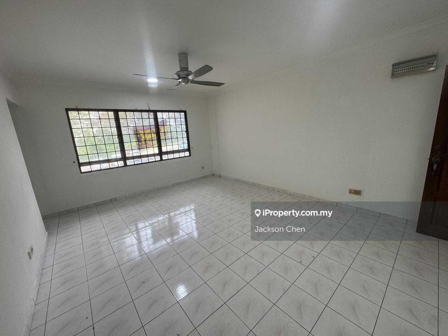 Pangsapuri untuk Dijual di saujana apartment oleh Jackson Chen - iProperty.com.my