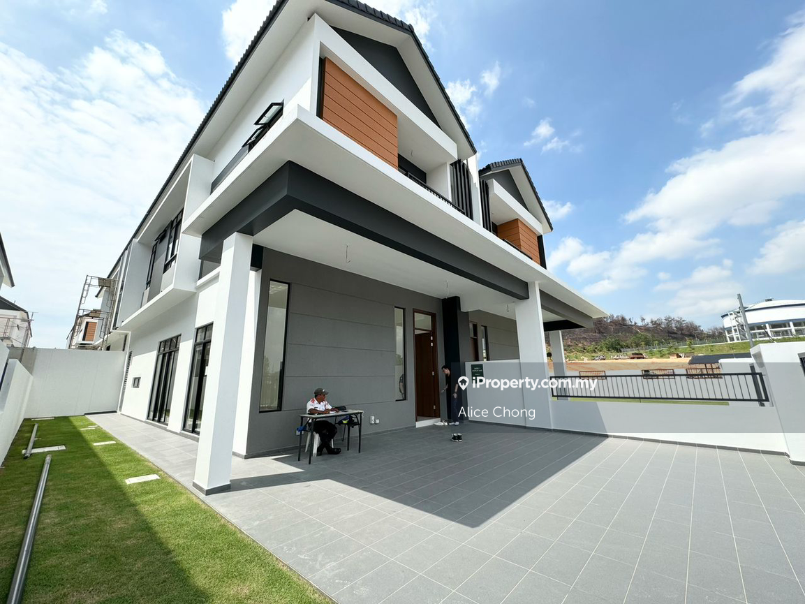 Cluster House for Sale in The Kews Senibong Leisure Farm, Gelang Patah by Alice Chong - iProperty.com.my