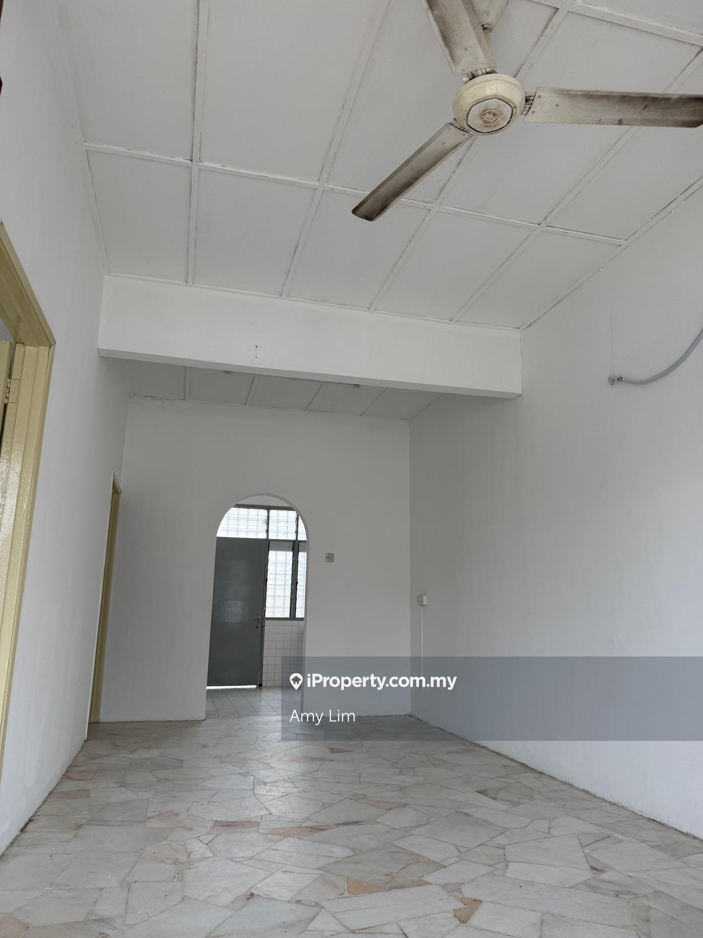 Rumah Berangkai 1 Tingkat untuk Dijual di Taman Alam Megah, Shah Alam oleh Amy Lim - iProperty.com.my