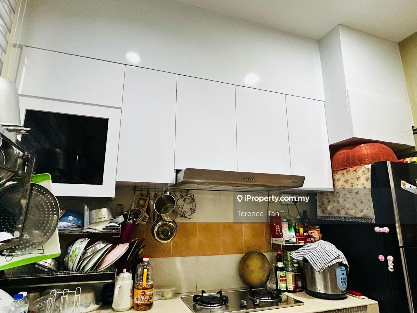 Rumah Berangkai 2 Tingkat untuk Dijual di Taman Bestari Indah, Ulu Tiram oleh Terence Tan - iProperty.com.my