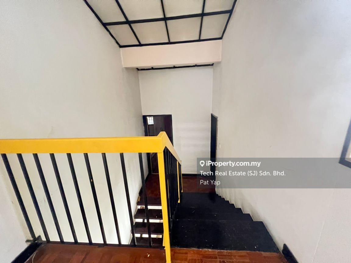 3.5-storey Terraced House for Sale in Taman Seputeh Mid Valley Robson Heights, Seputeh by Pat Yap - iProperty.com.my