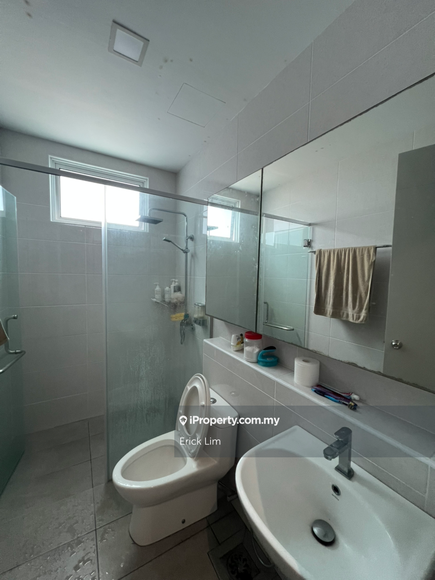 Service Residence for Sale in Parkland Residence by Erick Lim - iProperty.com.my