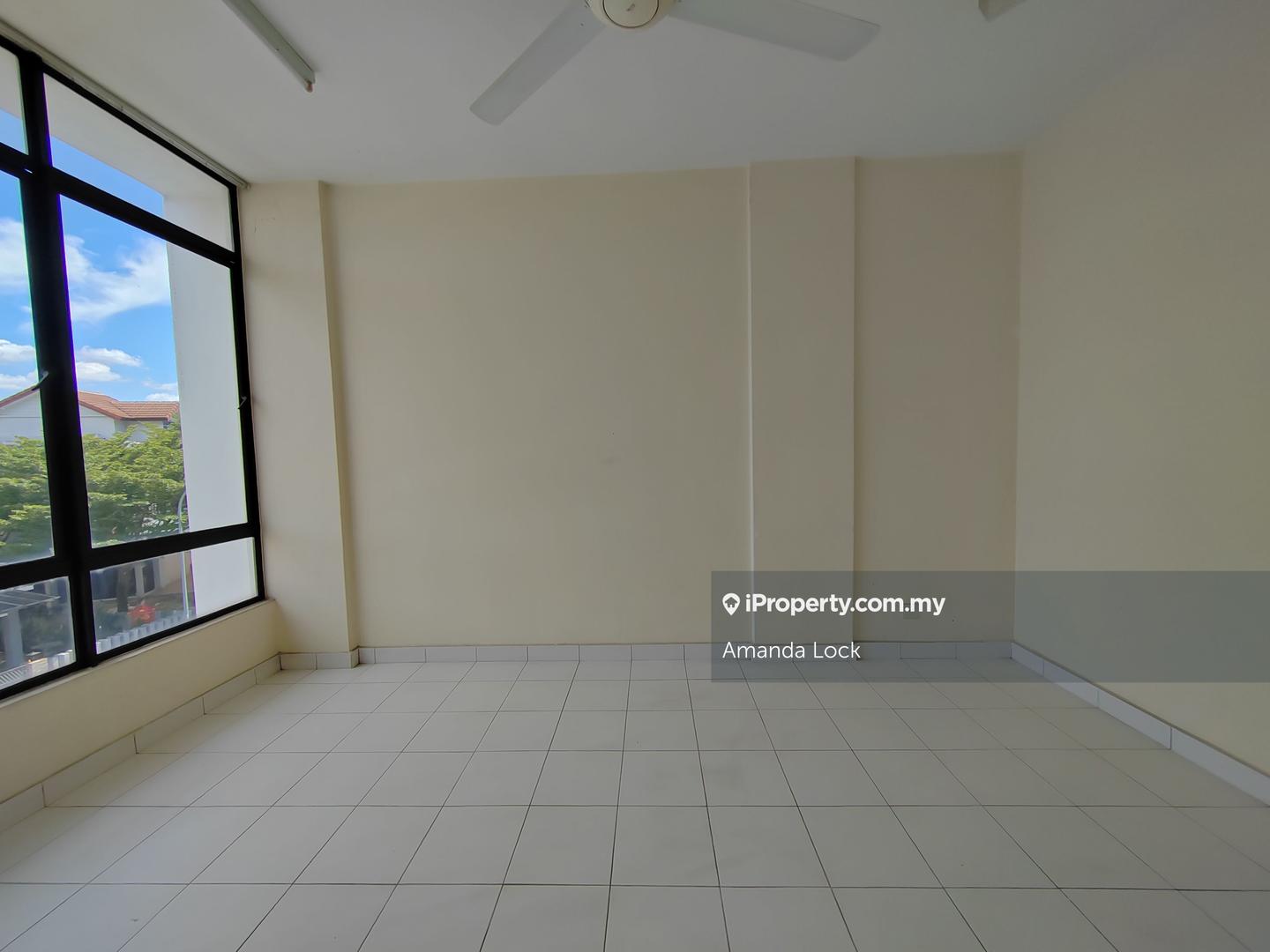Rumah Bandar untuk Dijual di Taman Tasik Prima, Puchong oleh Amanda Lock - iProperty.com.my