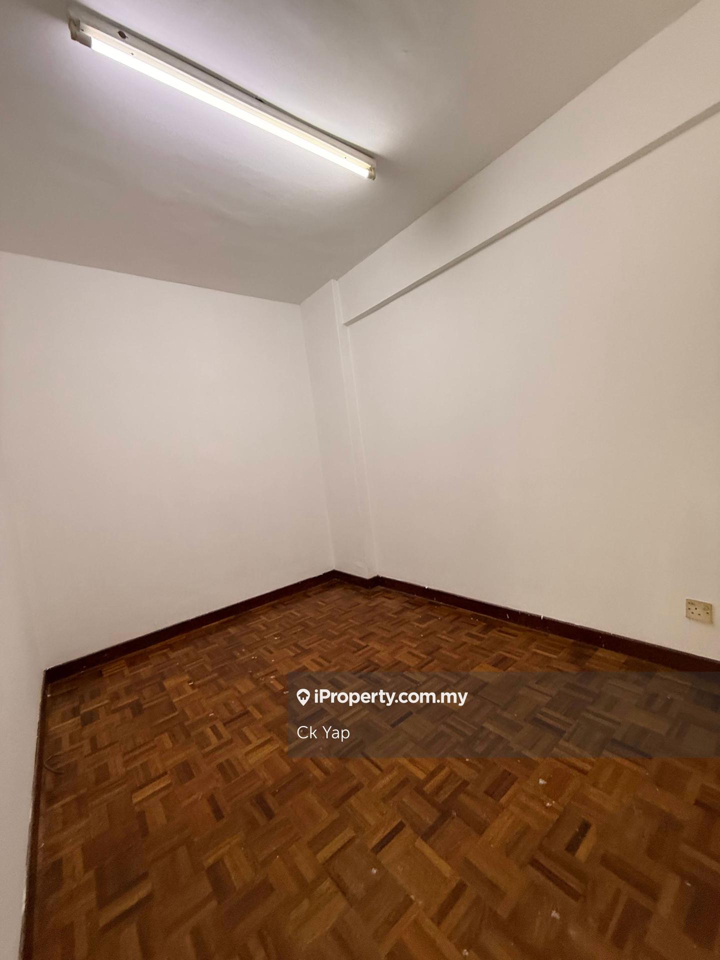 Pangsapuri untuk Disewa di Desa Dua oleh Ck Yap - iProperty.com.my