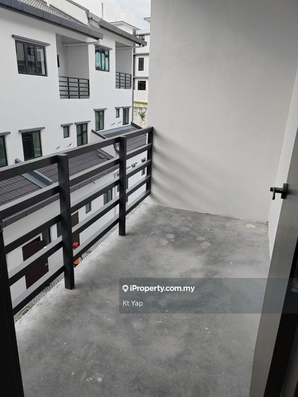 Rumah Berangkai 3 Tingkat untuk Dijual di Residensi Bukit Orkid, Orchid Hills, Cheras Batu 9, Cheras oleh Kt Yap - iProperty.com.my
