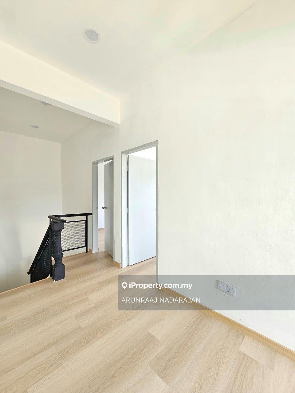 Rumah Berangkai 2 Tingkat untuk Dijual di Taman Puteri Wangsa, Ulu Tiram oleh ARUNRAAJ NADARAJAN - iProperty.com.my