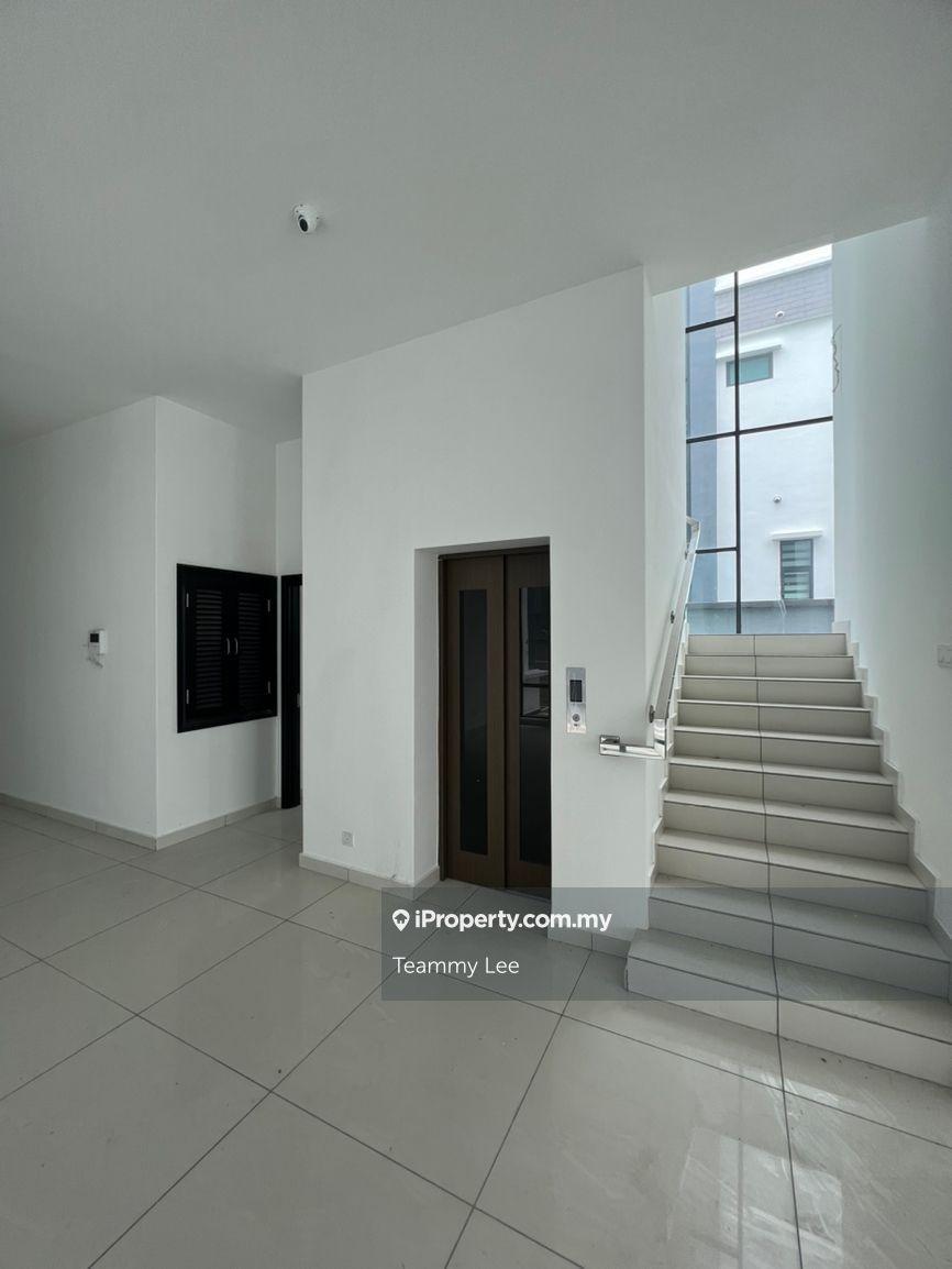 Banglo untuk Dijual di Bukit Sungai Long, Bandar Sungai Long oleh Teammy Lee - iProperty.com.my