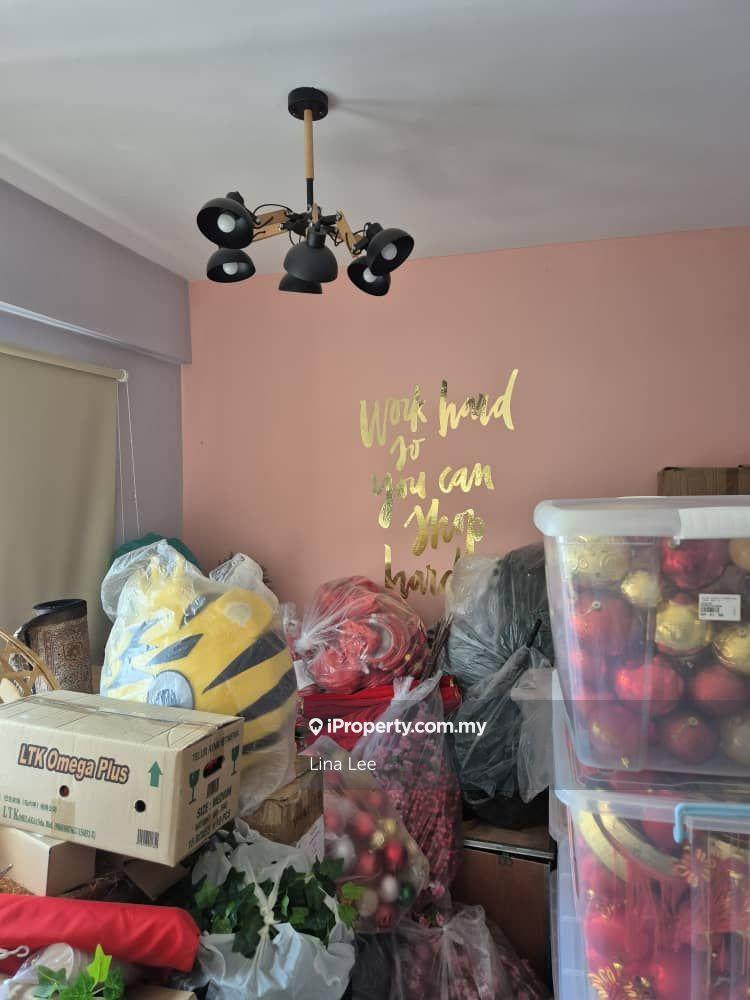 Shop-Office for Sale in Kampung Sungai Kayu Ara, Petaling Jaya by Lina Lee - iProperty.com.my