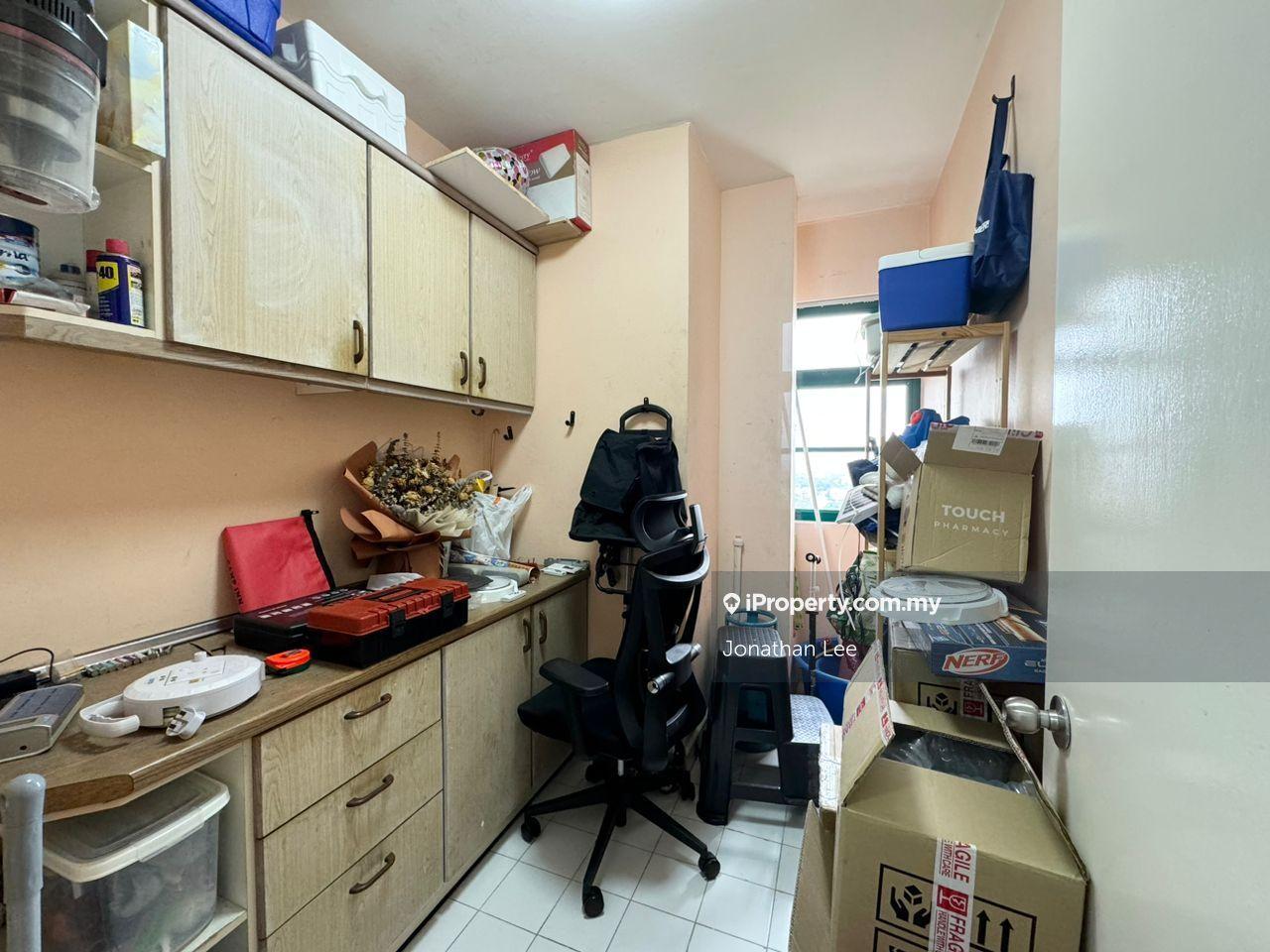 Kondominium untuk Dijual di The Straits View Condominium oleh Jonathan Lee - iProperty.com.my