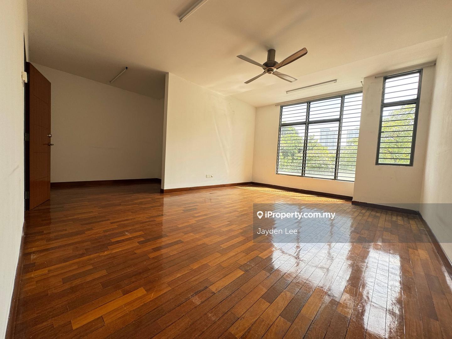 Rumah Berangkai 2.5 Tingkat untuk Dijual di Bandar Puteri Puchong, Puchong oleh Jayden Lee - iProperty.com.my