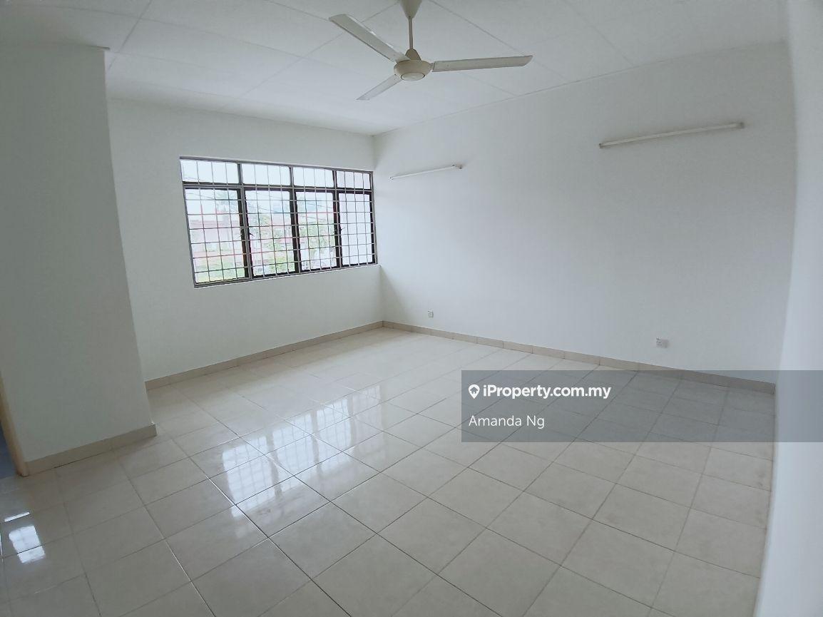 Rumah Berangkai 2 Tingkat untuk Disewa di Bandar Utama 12, Bandar Utama oleh Amanda Ng - iProperty.com.my