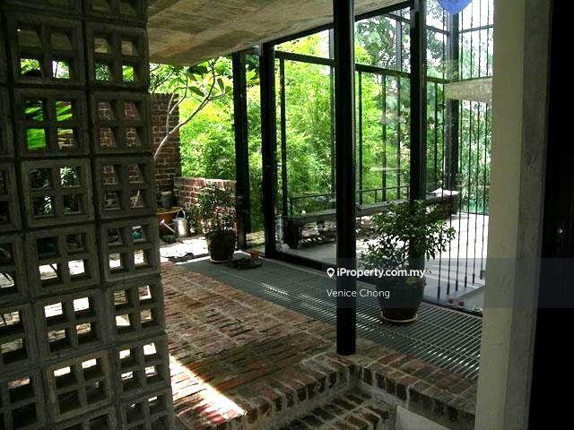 Bungalow House for Sale in Bukit Gita Bayu, Seri Kembangan by Venice Chong - iProperty.com.my