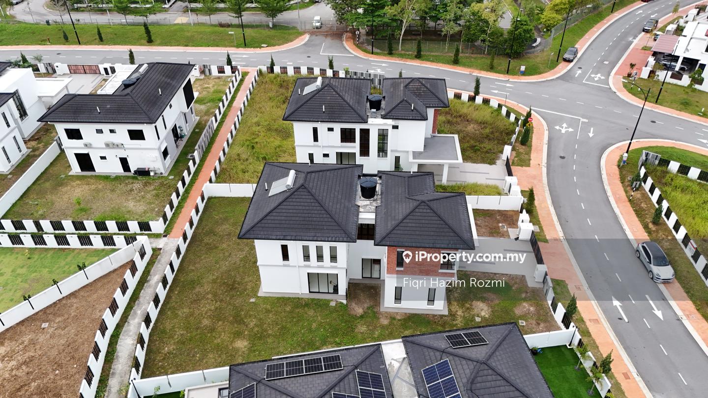 Bungalow House for Sale in Alam Sari, Bangi by Fiqri Hazim Rozmi - iProperty.com.my