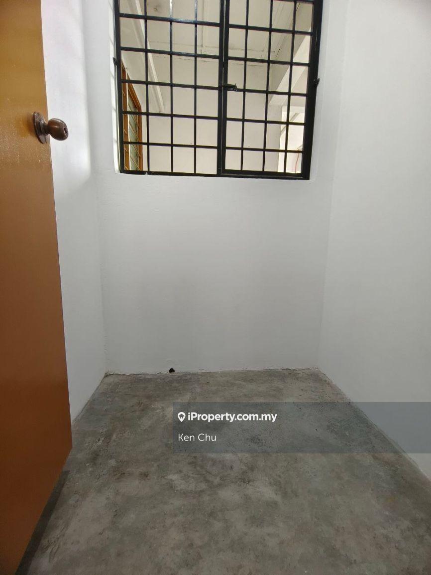 Rumah Pangsa untuk Dijual di Pangsapuri Nusa Kurnia oleh Ken Chu - iProperty.com.my