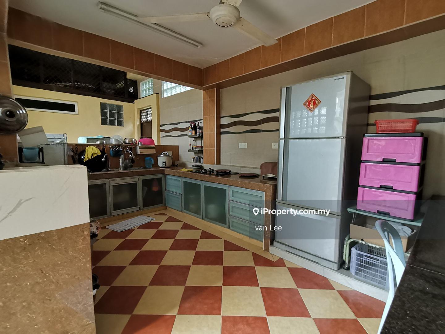 Rumah Berkembar untuk Dijual di SS3, Petaling Jaya oleh Ivan Lee - iProperty.com.my