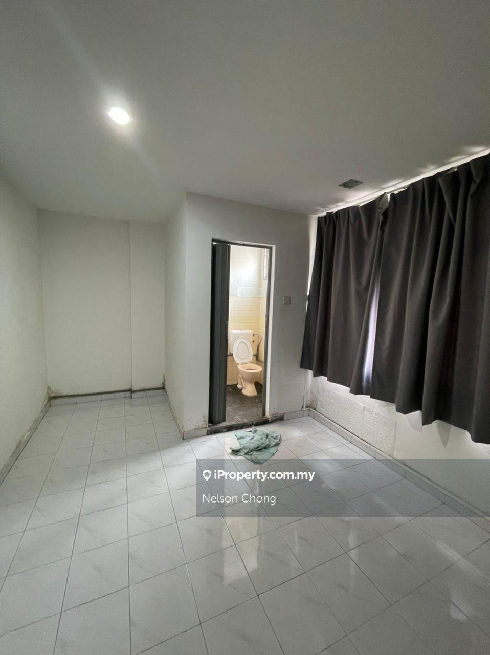 Rumah Pangsa untuk Dijual di Taman Sri Kuching oleh Nelson Chong - iProperty.com.my