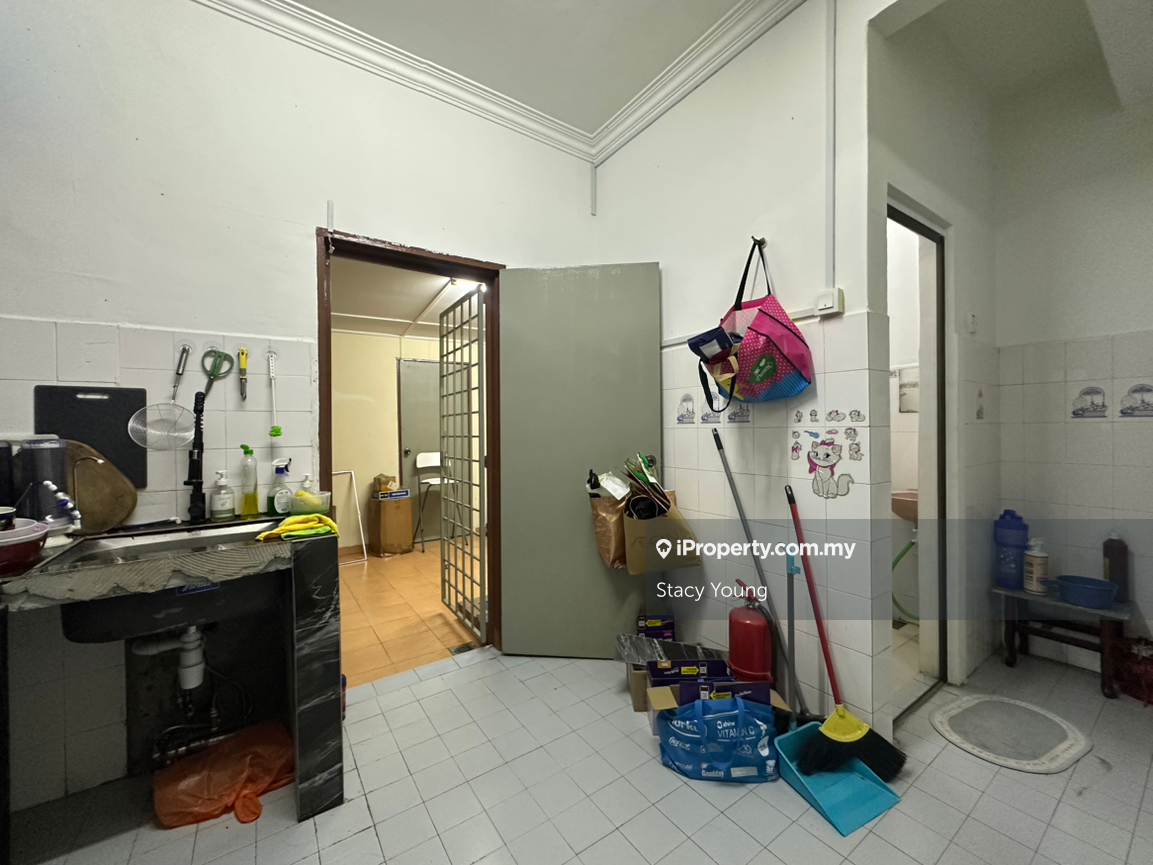 Rumah Berangkai 2 Tingkat untuk Dijual di Taman Taming Jaya, Balakong oleh Stacy Young - iProperty.com.my