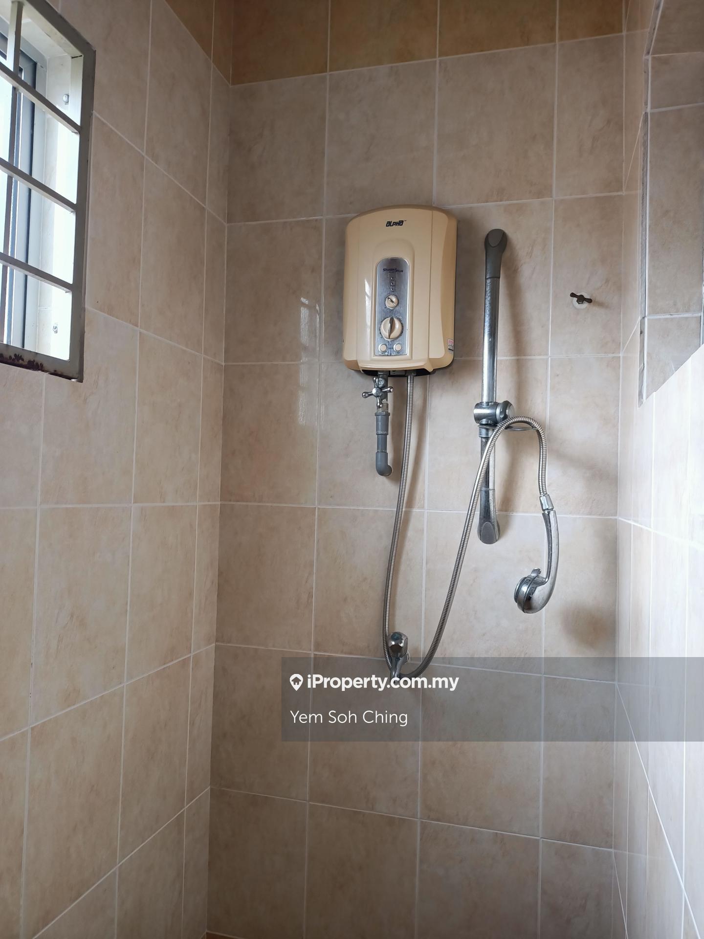 Rumah Berangkai 2 Tingkat untuk Dijual di Taman Saujana Utama 1, Sungai Buloh, Sungai Buloh oleh Yem Soh Ching - iProperty.com.my