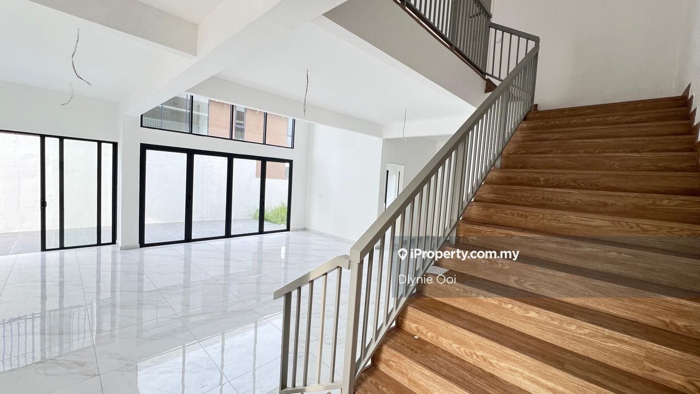 Rumah Berkembar untuk Dijual di TTDI Grove, Kajang oleh Dlynie Ooi - iProperty.com.my
