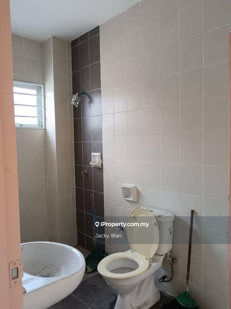 Rumah Berangkai 2 Tingkat untuk Dijual di Taman Putra Impiana, Puchong oleh Jacky Wan - iProperty.com.my