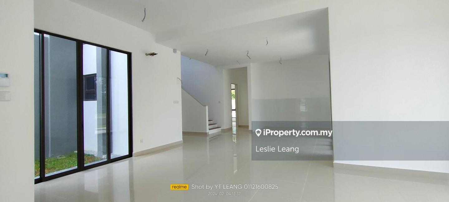 Rumah Berkembar untuk Dijual di BK 8 Theara 1 Bandar Kinrara Puchong, Bandar Kinrara oleh Leslie Leang - iProperty.com.my