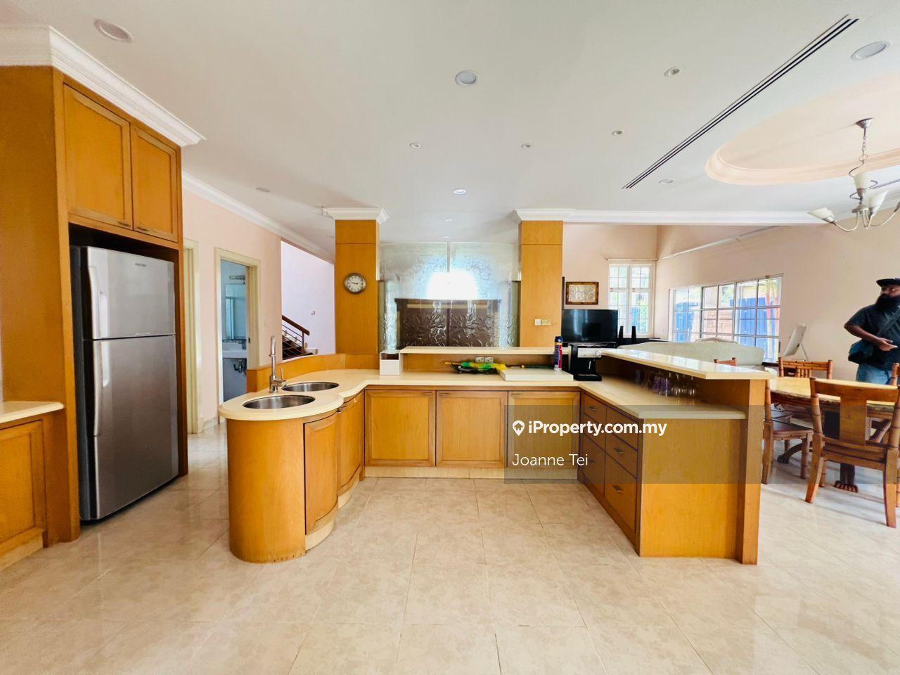 Bungalow House for Sale in Perdana Lakeview East, Cyberjaya by Joanne Tei - iProperty.com.my