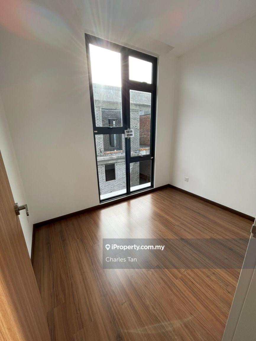 3-storey Terraced House for Sale in Puchong Legenda, Puchong by Charles Tan - iProperty.com.my