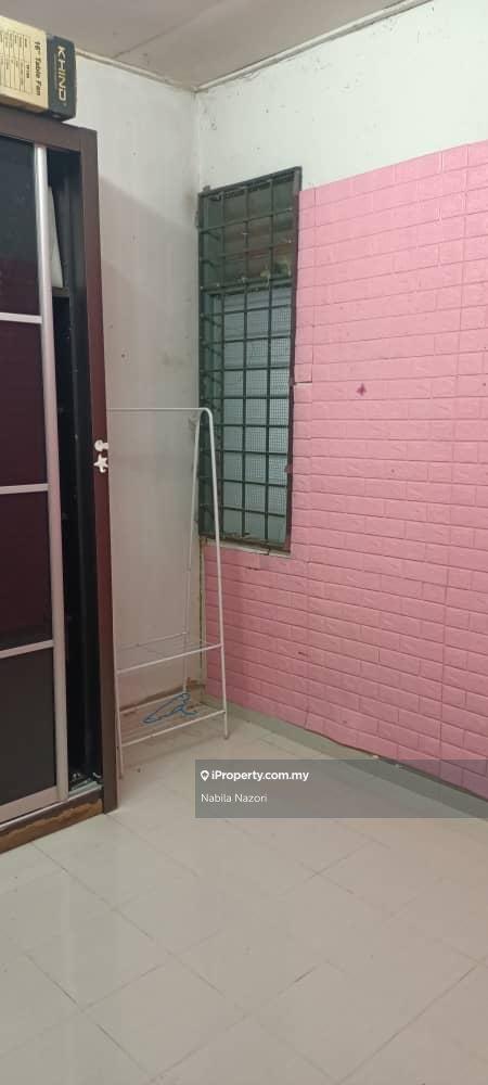 Rumah Berangkai 1.5 Tingkat untuk Dijual di Kok Lanas, Kota Bharu oleh Nabila Nazori - iProperty.com.my