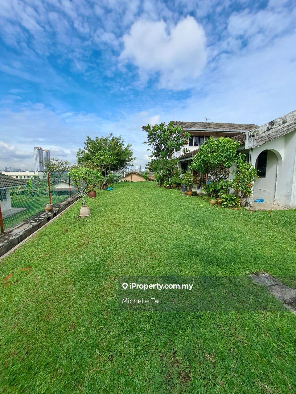 Semi-Detached House for Sale in Kampung Tunku, Petaling Jaya by Michelle Tai - iProperty.com.my