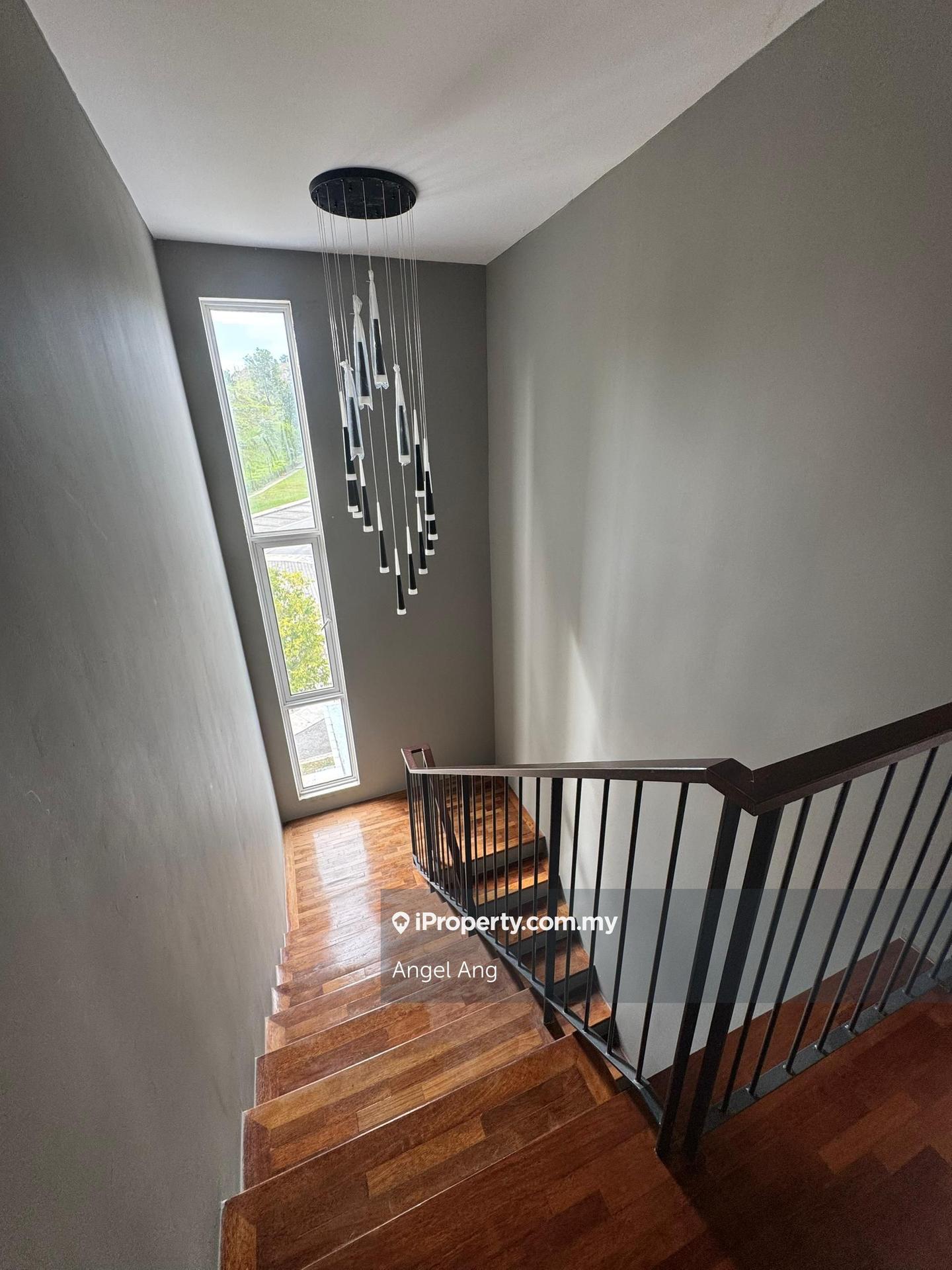 Rumah Berangkai 3 Tingkat untuk Disewa di Tamansari Camelia, Rawang oleh Angel Ang - iProperty.com.my