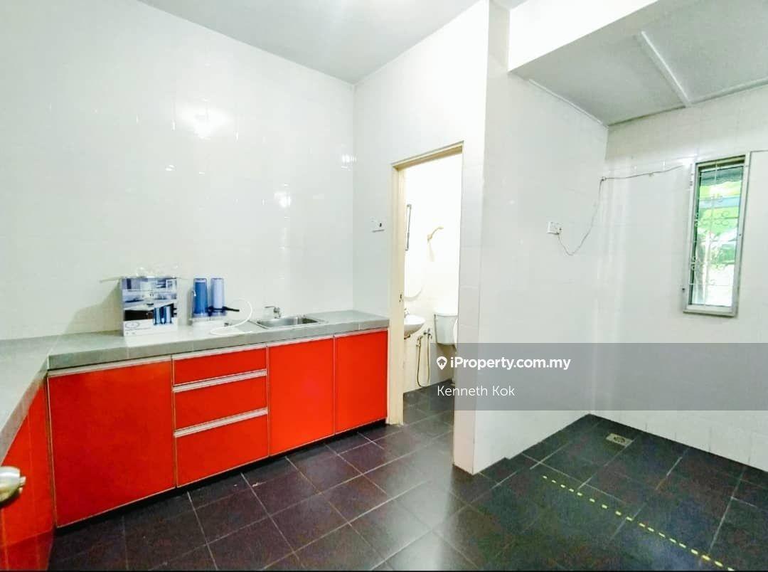 Rumah Berangkai 2 Tingkat untuk Dijual di SS18, Subang Jaya oleh Kenneth Kok - iProperty.com.my