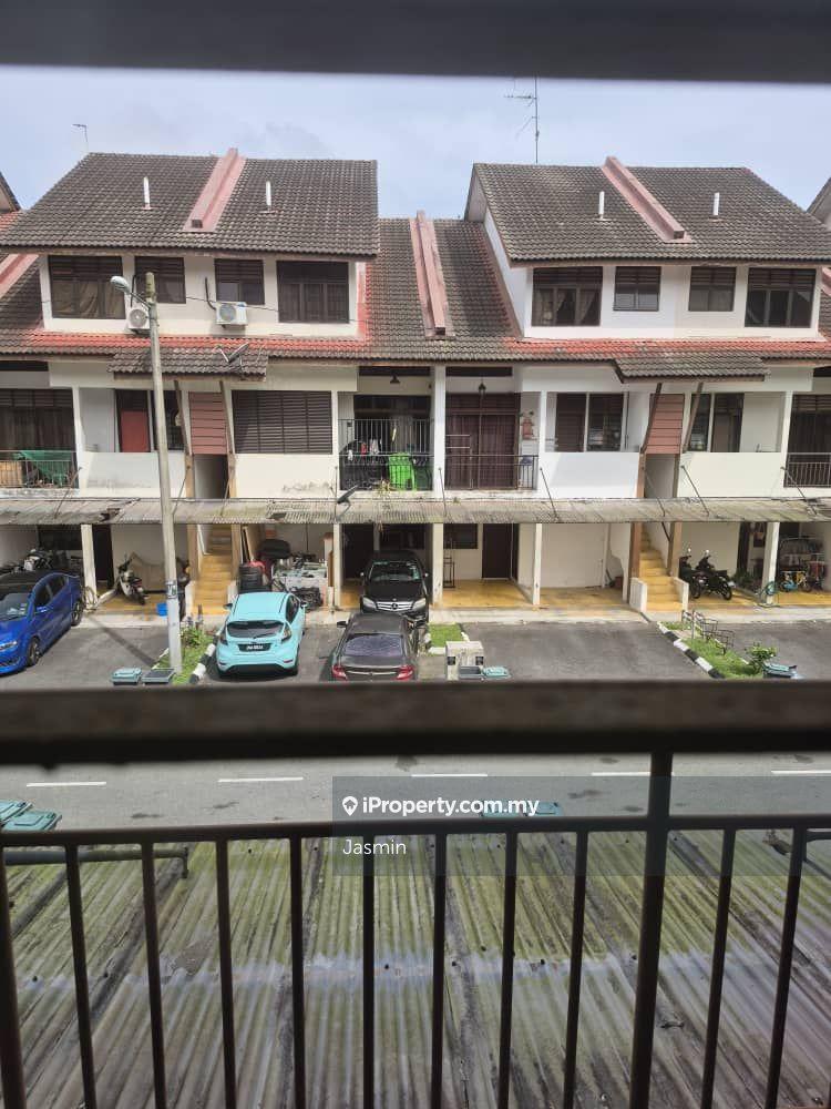 Townhouse for Sale in Bandar Putra, Kulai by Jasmin - iProperty.com.my