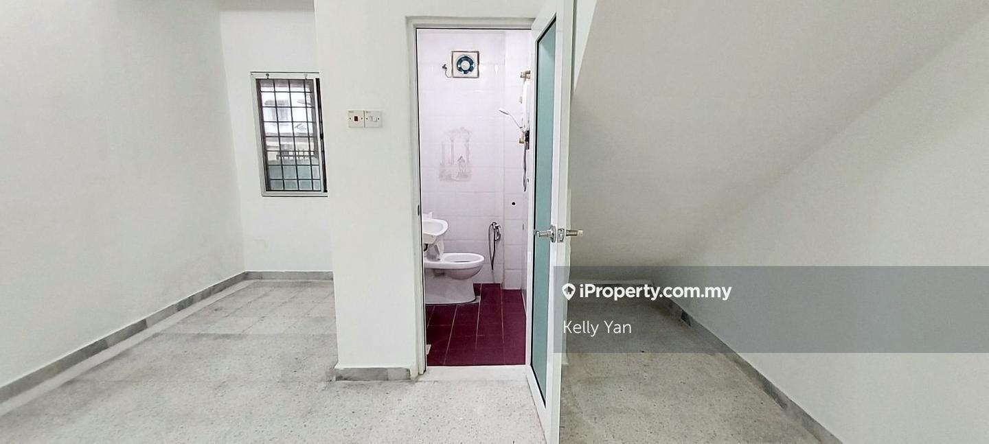 Townhouse for Sale in Pandan Indah, Ampang by Kelly Yan Kai Lit - iProperty.com.my
