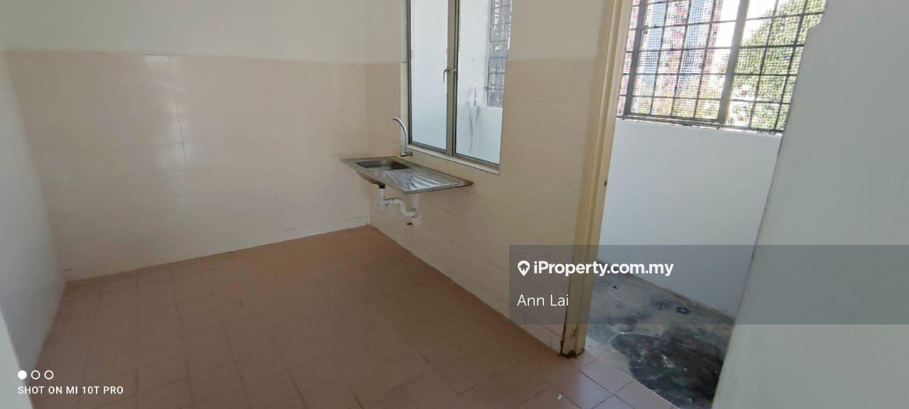 Pangsapuri untuk Dijual di Pangsapuri Cemara oleh Ann Lai - iProperty.com.my
