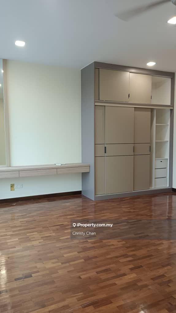 Rumah Berangkai 2 Tingkat untuk Dijual di Taman Lestari Putra, Seri Kembangan oleh Christy Chan - iProperty.com.my