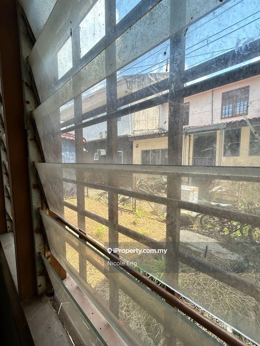 Rumah Berangkai 2 Tingkat untuk Dijual di Lestari Perdana,Puncak Jalil,Bandar Putra Permai, Seri Kembangan oleh Nicole Eng - iProperty.com.my