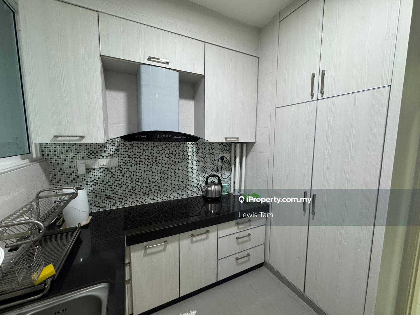 Condominium for Sale in The Z Residence by Lewis Tam - iProperty.com.my