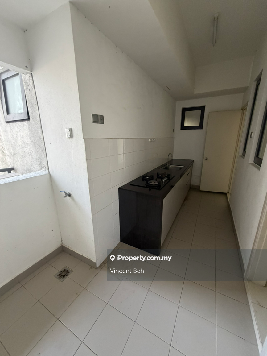 Kondominium untuk Disewa di Residence 8 oleh Vincent Beh - iProperty.com.my