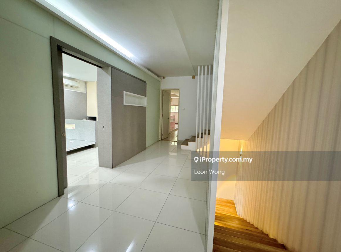 Rumah Berangkai 3.5 Tingkat untuk Dijual di TAMAN CASSIA Rawang ,Sri Hijau, New Green Park, Rawang oleh Leon Wong - iProperty.com.my