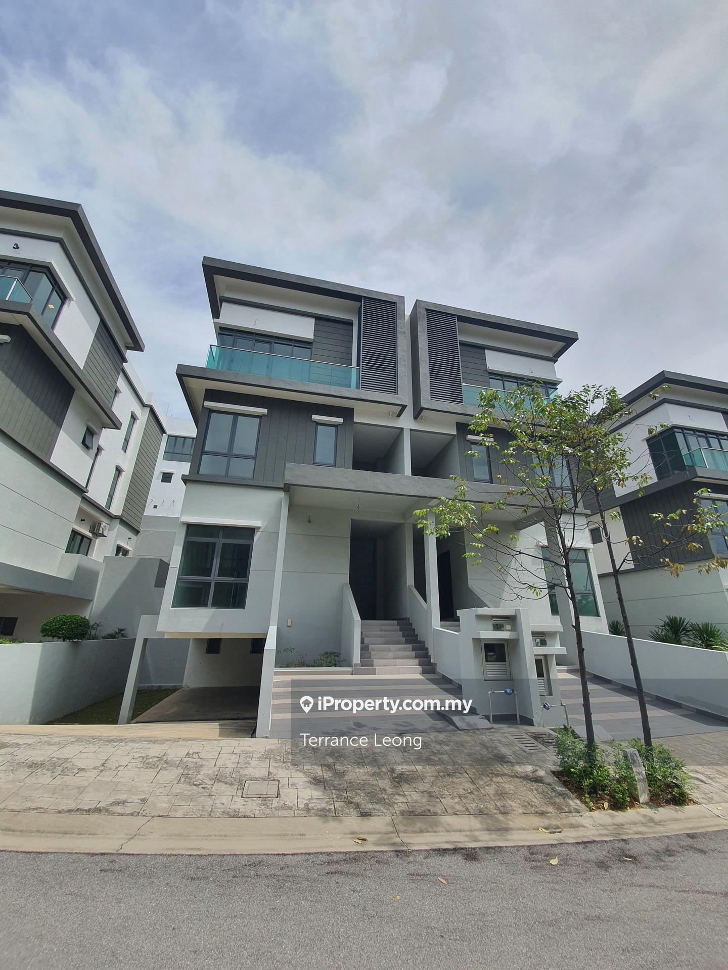 Semi-Detached House for Sale in Desa hill villa desa petaling kl semi D, Desa Petaling by Terrance Leong - iProperty.com.my