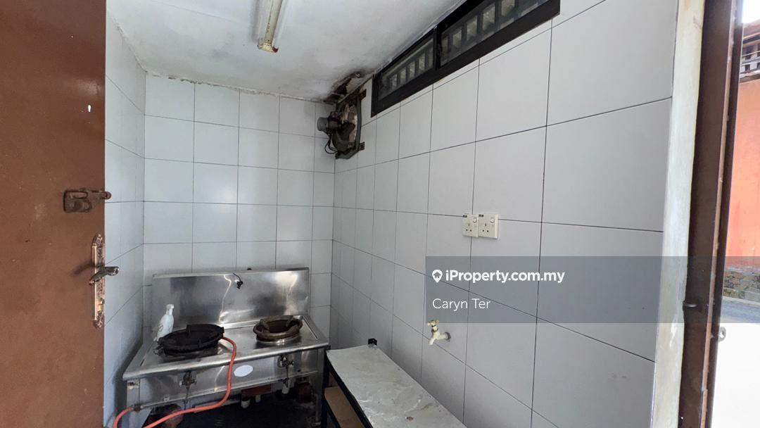 Kedai untuk Disewa di Taman Ungku Tun Aminah, Skudai oleh Caryn Ter - iProperty.com.my