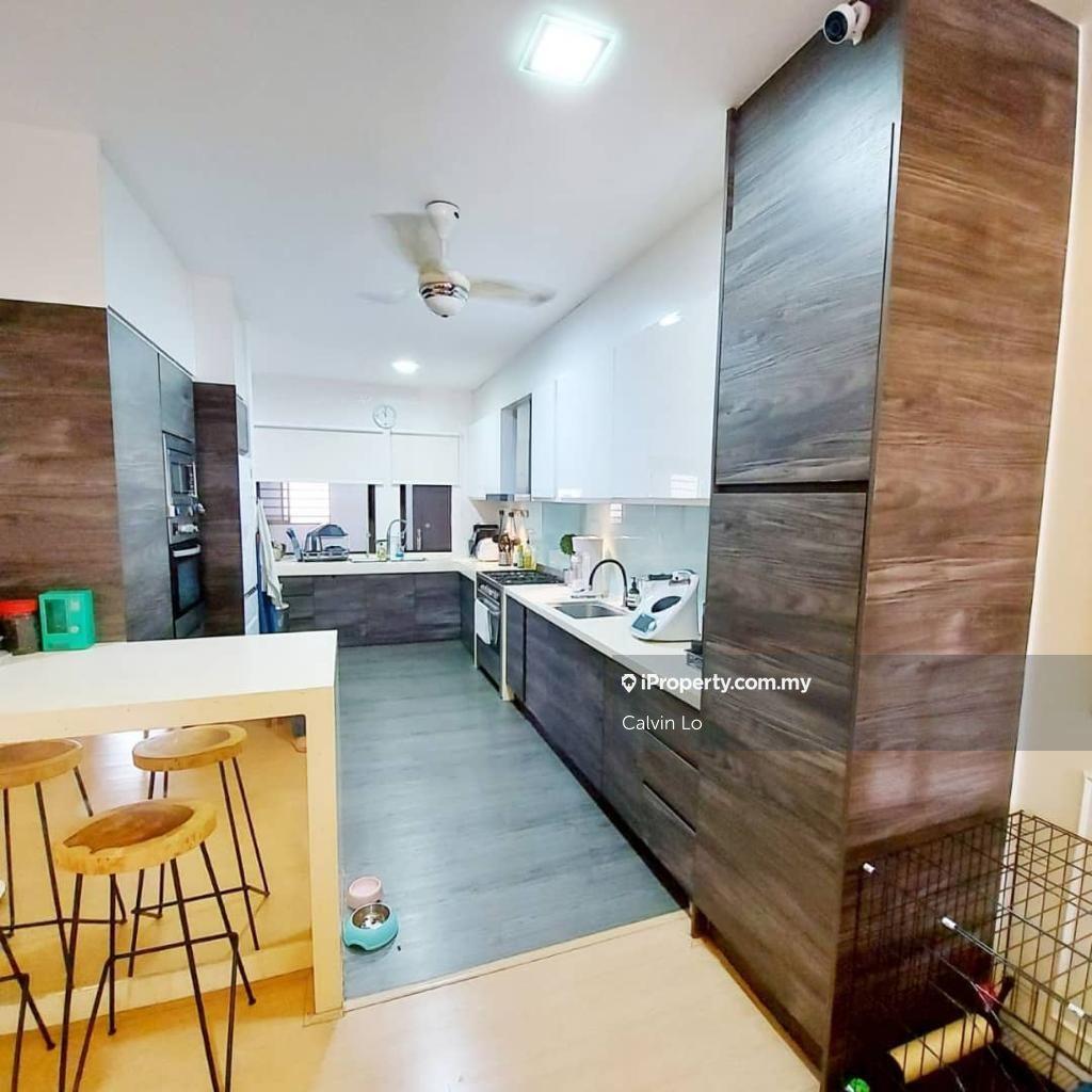 Rumah Berangkai 3 Tingkat untuk Dijual di Kinrara Residence, Puchong oleh Calvin Lo - iProperty.com.my