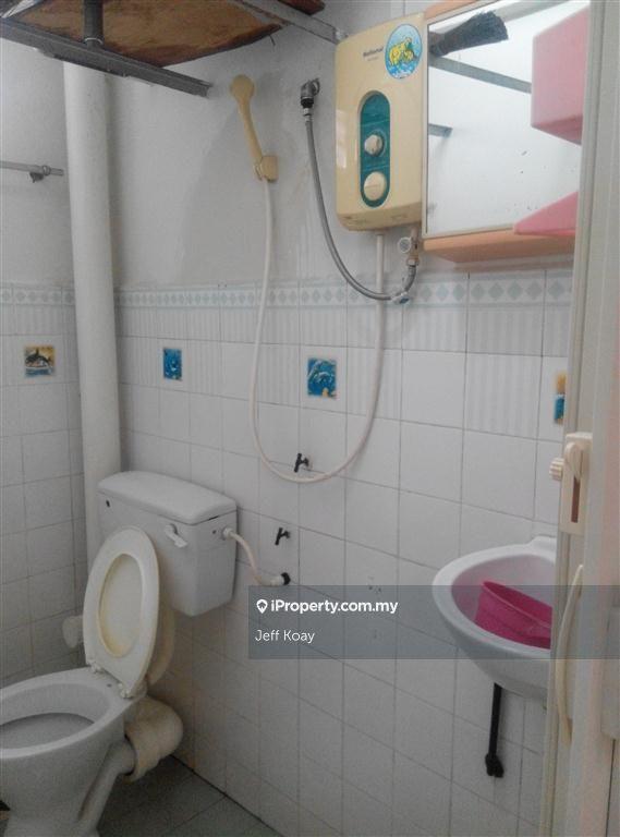 Rumah Pangsa untuk Dijual di Rumah Pangsa Taman Serendah oleh Jeff Koay - iProperty.com.my