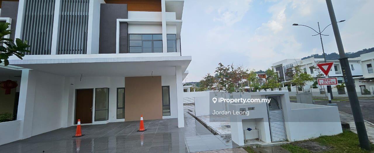 Semi-Detached House for Sale in Taman Semanja, Kajang by Jordan Leong - iProperty.com.my