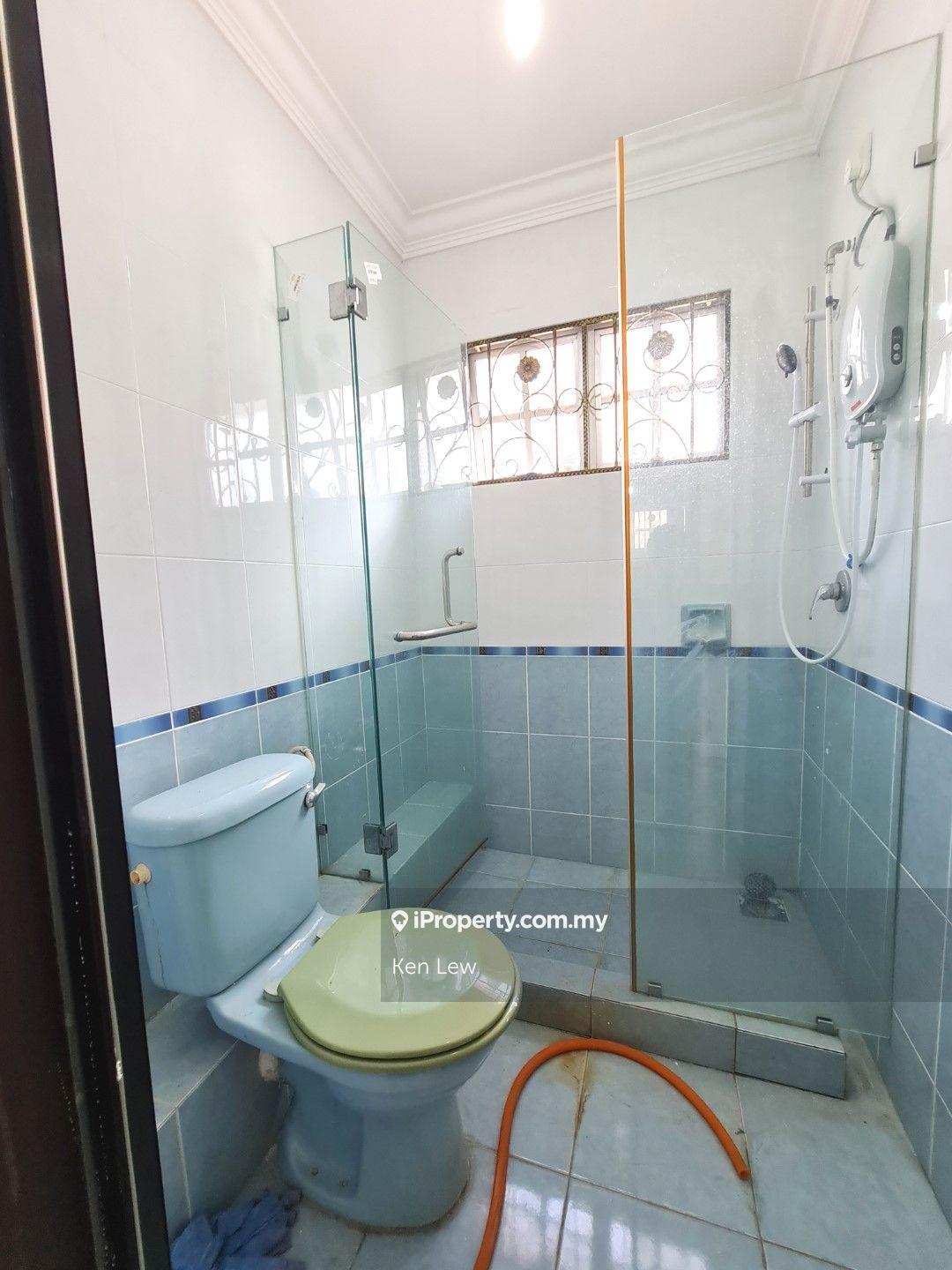 Rumah Berkembar untuk Dijual di Taman Lagenda Mas, Cheras oleh Ken Lew - iProperty.com.my