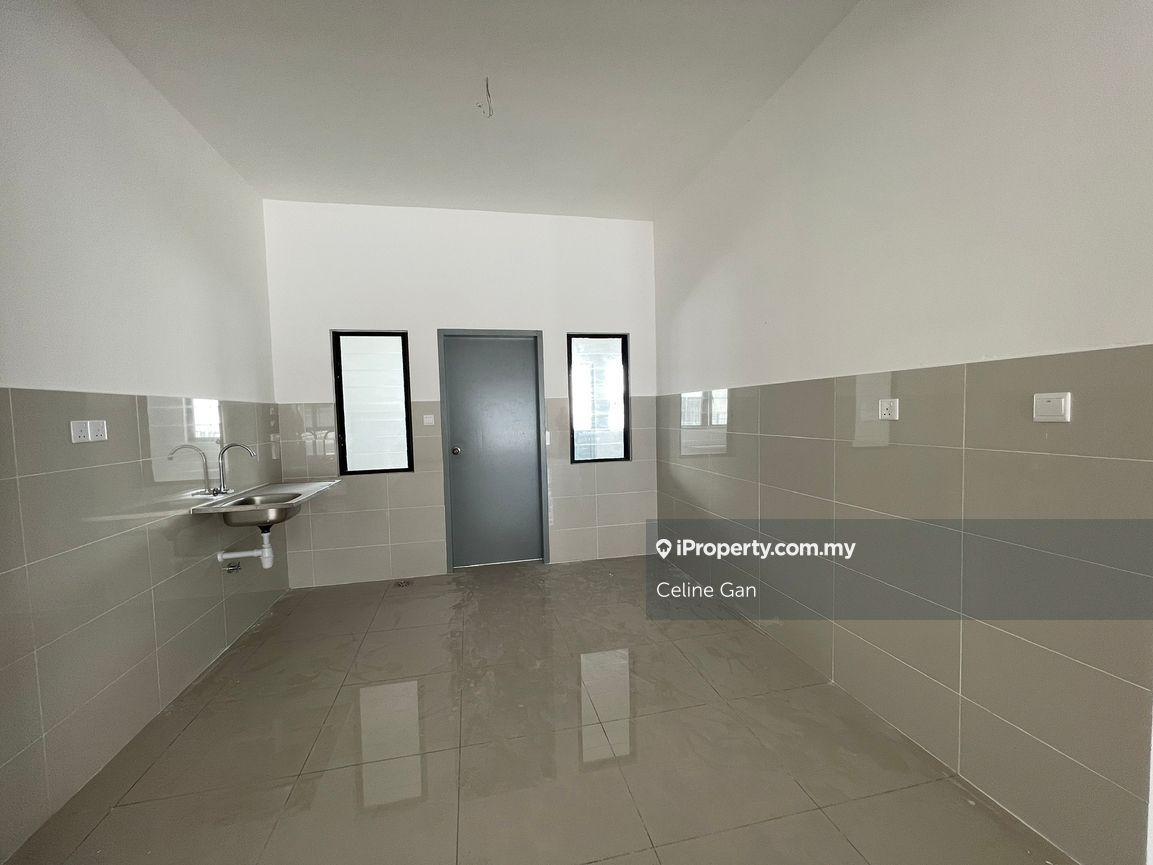 Rumah Berangkai 2 Tingkat untuk Dijual di Setia Utama 3, Setia Alam oleh Celine Gan - iProperty.com.my